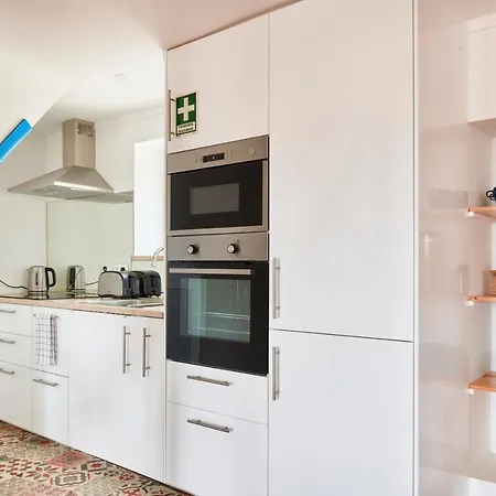 Cozy Flat In Santa Apolonia *